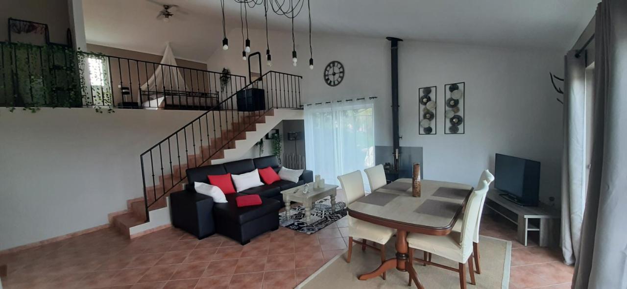 A Casa Francesa Villa Anceriz Exteriör bild
